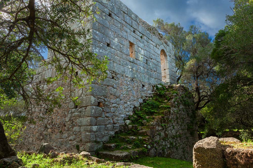 Lu Palazzu di Baldu: Von der Legende bis zu den jüngsten archäologischen Forschungen