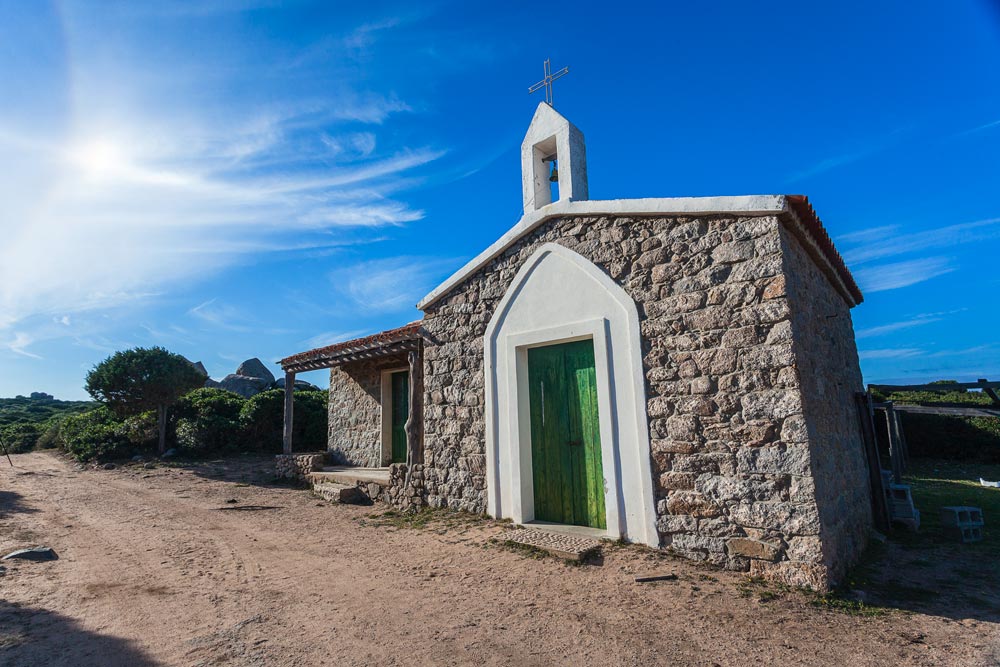 Kirche von San Silverio Aglientu GalluraGo